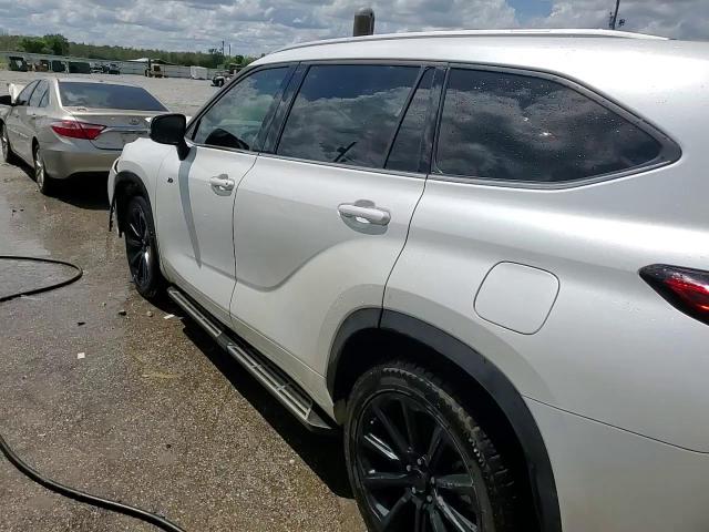 2022 Toyota Highlander Xle VIN: 5TDGZRAHXNS092817 Lot: 69616544