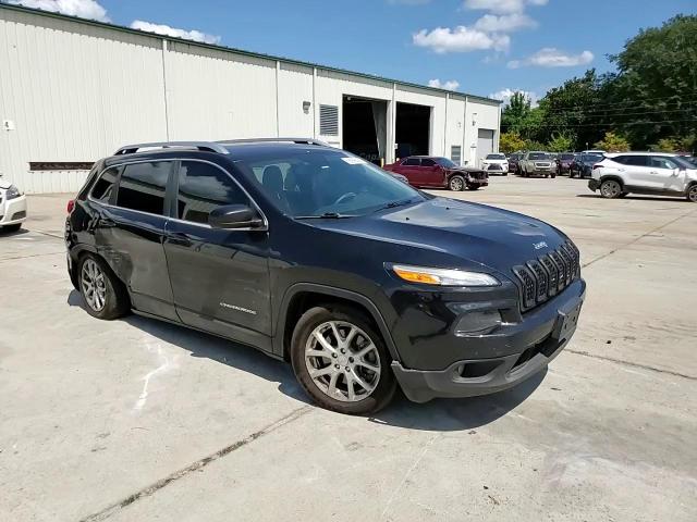 2016 Jeep Cherokee Latitude VIN: 1C4PJLCS2GW171009 Lot: 69086564