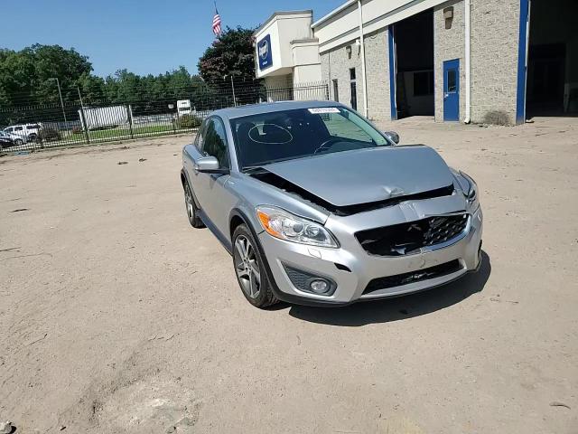 2013 Volvo C30 T5 VIN: YV1672MK0D2305211 Lot: 68610584