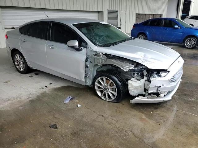 2017 Ford Fusion - Image 10
