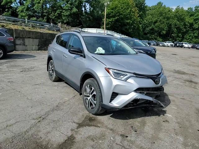 2017 Toyota Rav4 Le VIN: 2T3BFREV7HW543420 Lot: 68832334