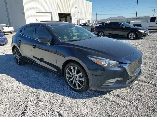 2018 Mazda 3 - Image 10
