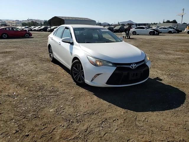 2016 Toyota Camry Le VIN: 4T1BF1FK8GU253457 Lot: 69229594