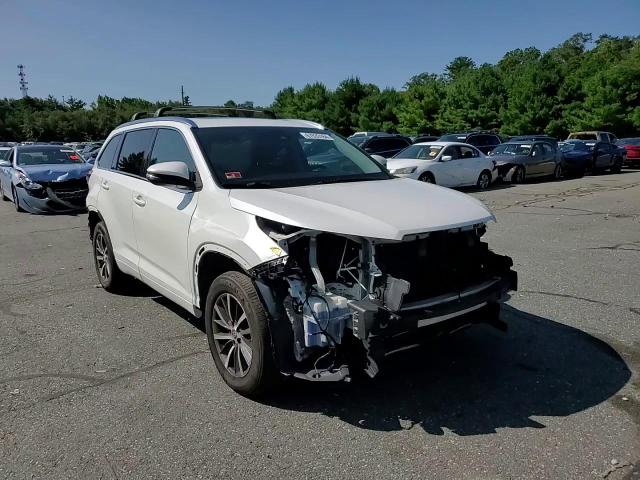 2017 Toyota Highlander Se VIN: 5TDJZRFH1HS391728 Lot: 67833164