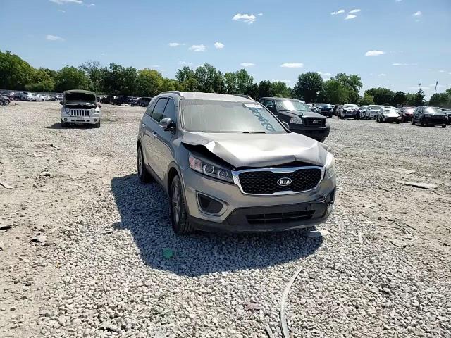 5XYPG4A35GG035633 2016 Kia Sorento Lx