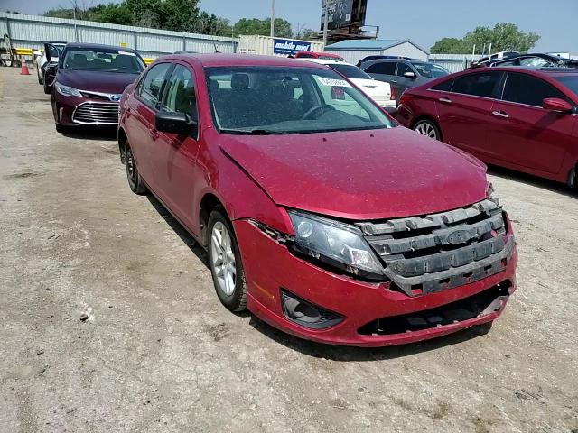 2012 Ford Fusion S VIN: 3FAHP0GA7CR365010 Lot: 64752664