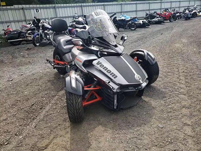 2BXRDDD29GV000763 2016 Can-Am Spyder Roadster F3