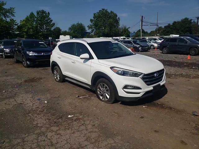 KM8J3CA44JU747007 2018 Hyundai Tucson Sel