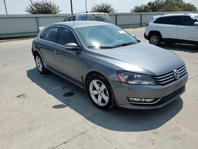 1VWAT7A38FC098406 2015 Volkswagen Passat S