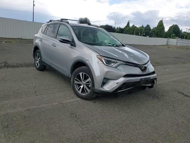 2017 Toyota Rav4 Xle VIN: 2T3RFREV8HW677058 Lot: 68901364