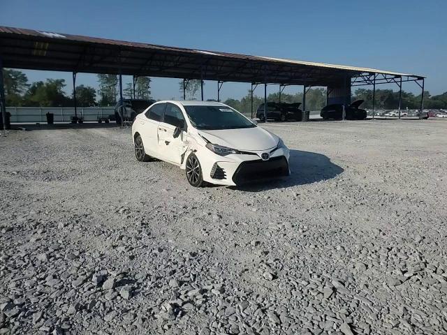 2018 Toyota Corolla L VIN: 5YFBURHE6JP834850 Lot: 69060484