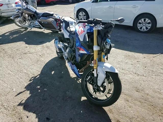 2024 BMW F 900 R VIN: WB10K1307R6K16463 Lot: 66550794