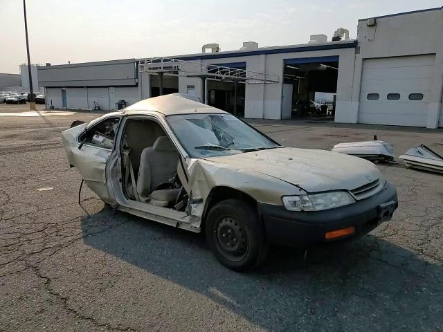 1994 Honda Accord Lx VIN: 1HGCD713XRA040002 Lot: 60908274
