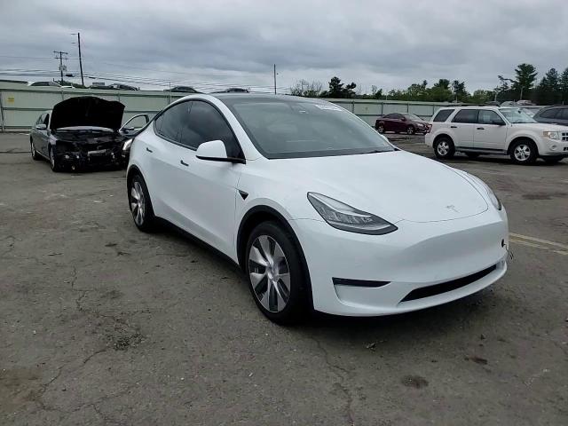 2021 Tesla Model Y VIN: 5YJYGAEE4MF297743 Lot: 69901564