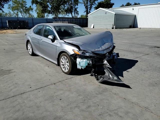 4T1R11AK7RU884689 2024 Toyota Camry Le