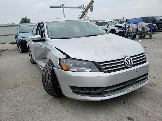 1VWAT7A37FC112960 2015 Volkswagen Passat S