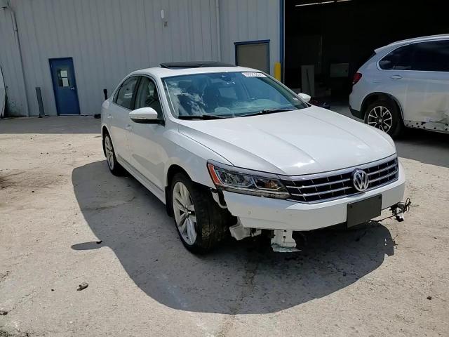 1VWCT7A38GC065934 2016 Volkswagen Passat Sel