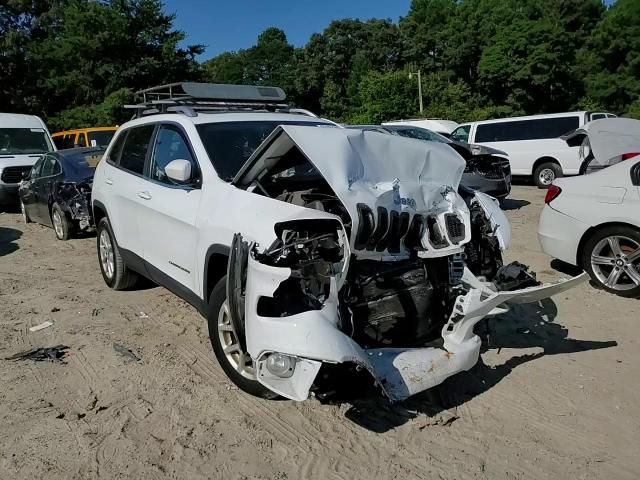 2015 Jeep Cherokee Latitude VIN: 1C4PJMCB3FW665738 Lot: 68465244