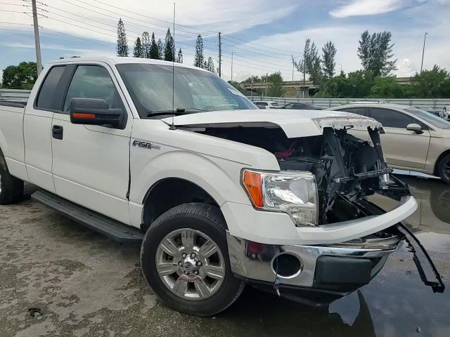 2010 Ford F150 Super Cab VIN: 1FTEX1C88AFC45944 Lot: 67282134