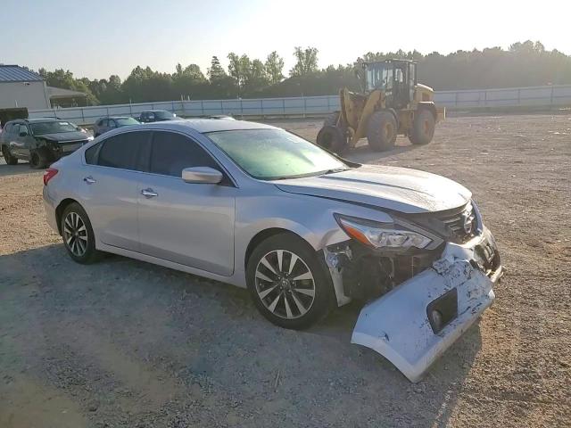 2017 Nissan Altima 2.5 VIN: 1N4AL3AP7HC285675 Lot: 68511414