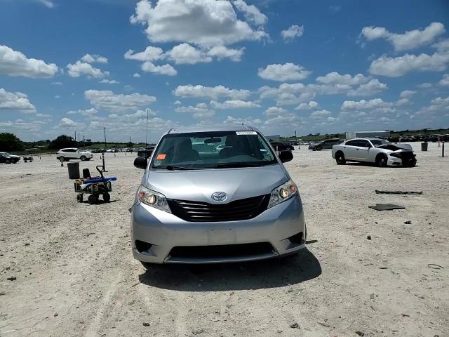 2011 Toyota Sienna Base VIN: 5TDKA3DC8BS002879 Lot: 67210984