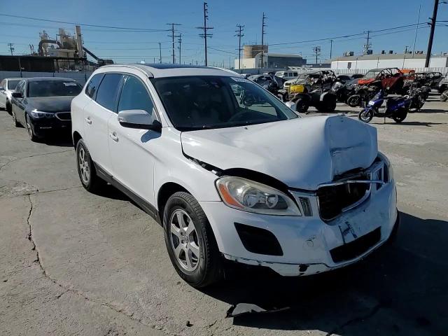 2012 Volvo Xc60 3.2 VIN: YV4940DLXC2302806 Lot: 68270274