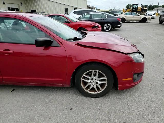 2010 Ford Fusion S VIN: 3FAHP0GA6AR199687 Lot: 68507284