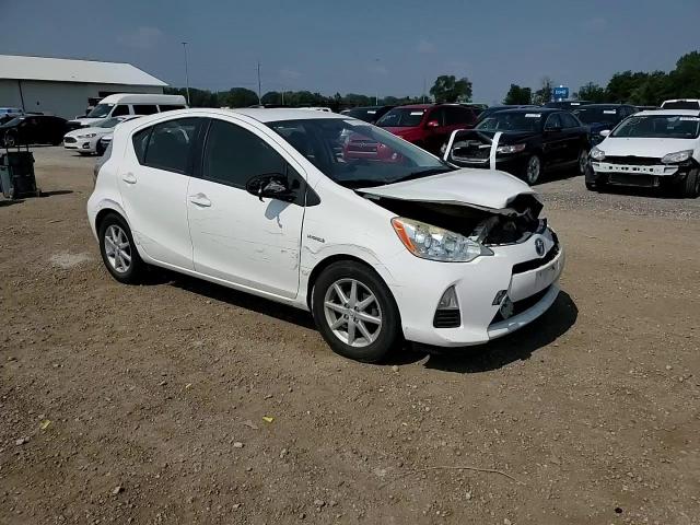 2013 Toyota Prius C VIN: JTDKDTB35D1043545 Lot: 67797084