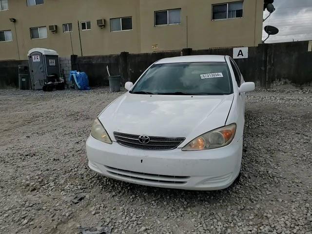 2004 Toyota Camry Le VIN: 4T1BE30K94U362951 Lot: 67313054