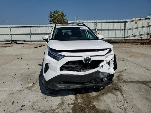 2024 Toyota Rav4 Xle VIN: 2T3P1RFV5RW440257 Lot: 69387284