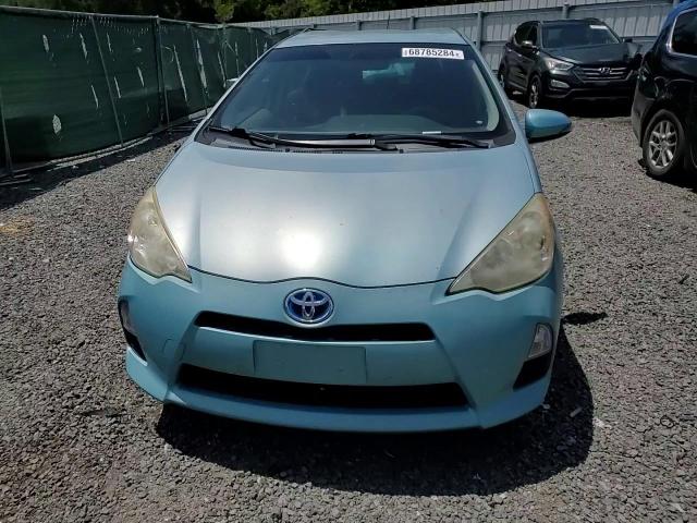 2014 Toyota Prius - Image 11