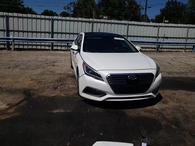 2017 Hyundai Sonata Hybrid VIN: KMHE34L13HA058520 Lot: 68161574