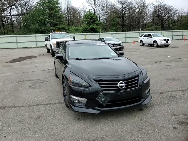 2013 Nissan Altima - Image 11