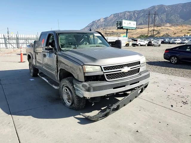 2006 Chevrolet Silverado K2500 Heavy Duty VIN: 1GCHK23286F134413 Lot: 68379834