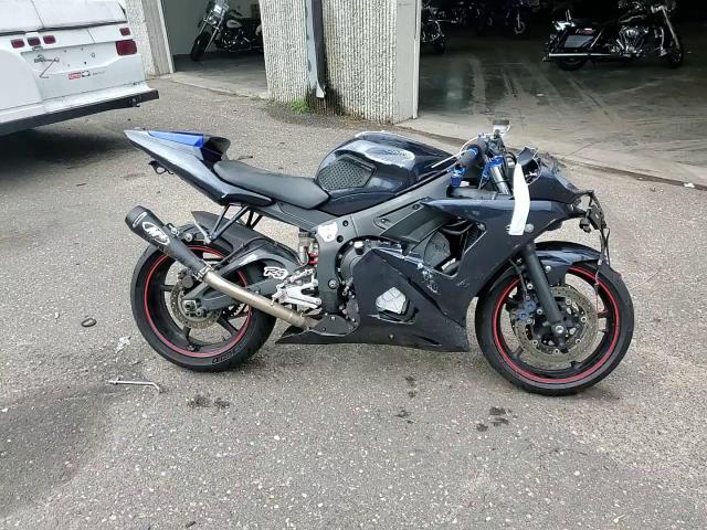 2004 Yamaha Yzfr6 L VIN: JYARJ06E04A015617 Lot: 69212274