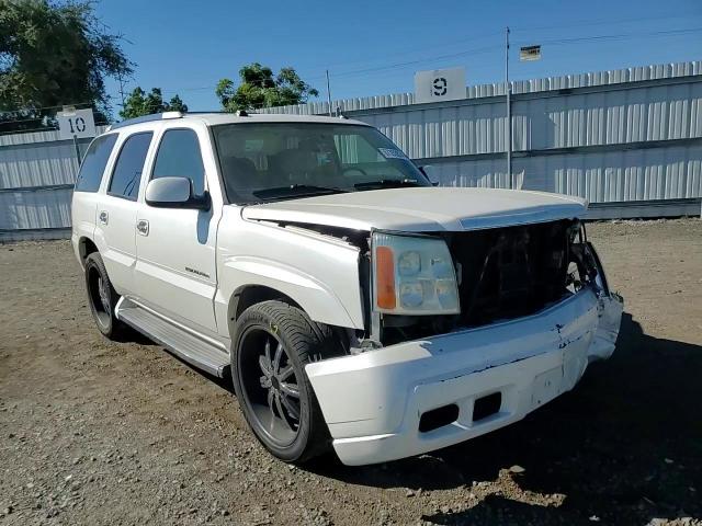 2005 Cadillac Escalade Luxury VIN: 1GYEC63T95R114243 Lot: 67352874