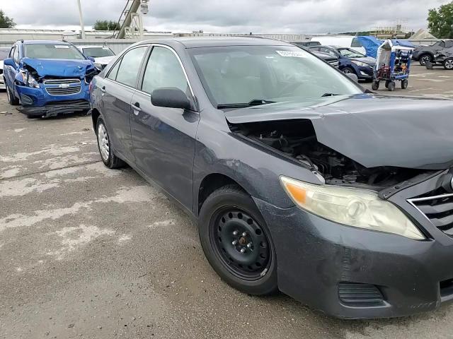 2010 Toyota Camry - Image 10