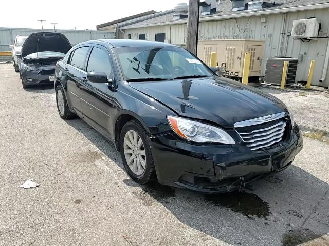 2011 Chrysler 200 Touring VIN: 1C3BC1FG1BN547282 Lot: 69250184