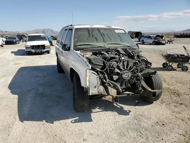 1998 GMC Suburban C1500 VIN: 1GKEC16R0WJ712847 Lot: 68557804