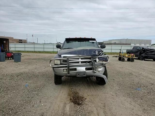 1999 Dodge Ram 2500 VIN: 1B7KF2368XJ511110 Lot: 68945174