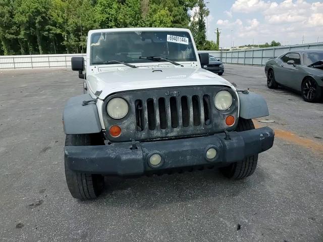 2007 Jeep Wrangler X VIN: 1J4GB39167L208327 Lot: 69401144