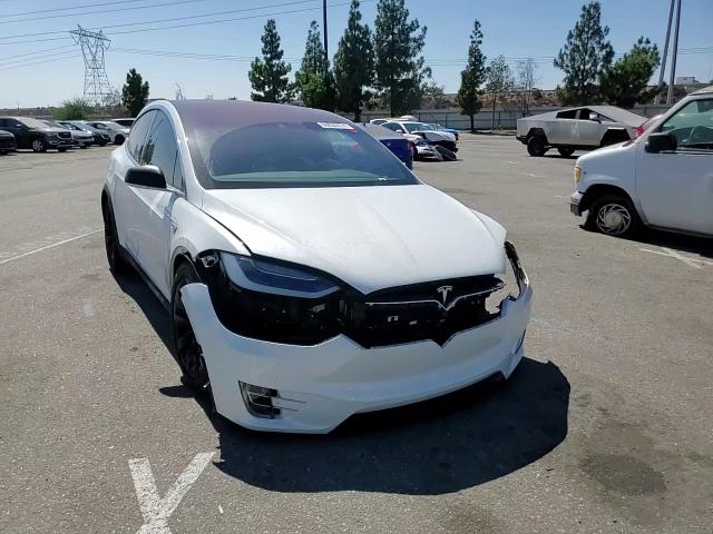 2016 Tesla Model X VIN: 5YJXCBE24GF003765 Lot: 66030474