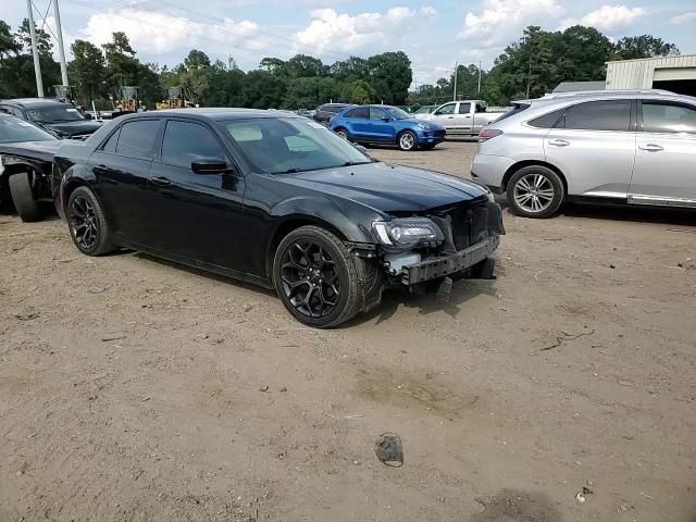 2019 Chrysler 300 Touring VIN: 2C3CCAAG0KH636880 Lot: 69310224