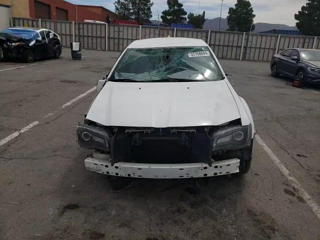 2C3CCABG3KH682802 2019 Chrysler 300 S