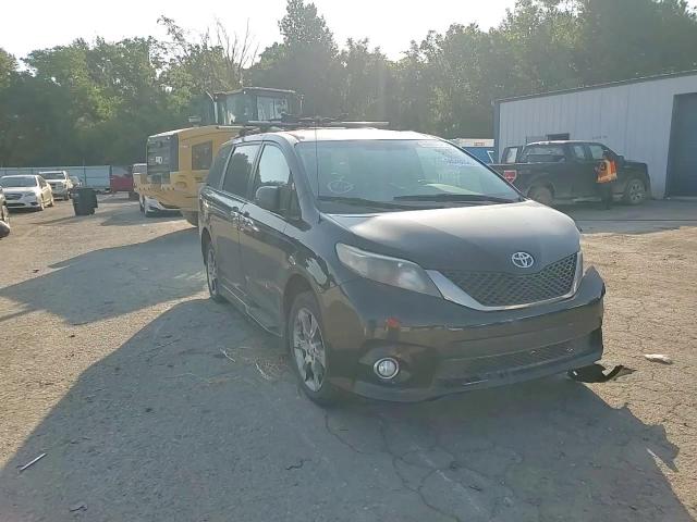 2013 Toyota Sienna Sport VIN: 5TDXK3DCXDS371071 Lot: 68048654