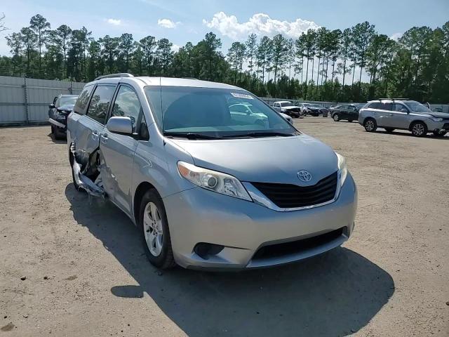 2014 Toyota Sienna Le VIN: 5TDKK3DC7ES462701 Lot: 67309864