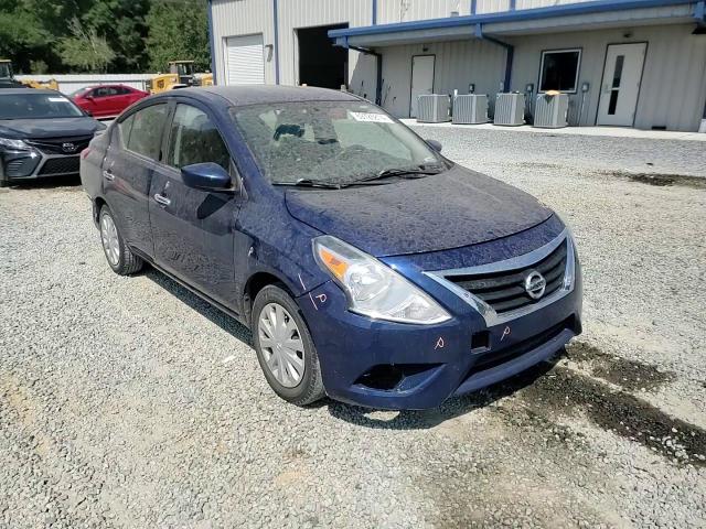 2019 Nissan Versa - Image 10