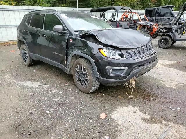 3C4NJDDB4KT765742 2019 Jeep Compass Trailhawk