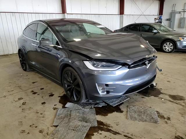 5YJXCBE2XKF211366 2019 Tesla Model X