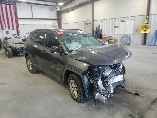 2018 Jeep Compass Sport VIN: 3C4NJCABXJT102169 Lot: 68332824